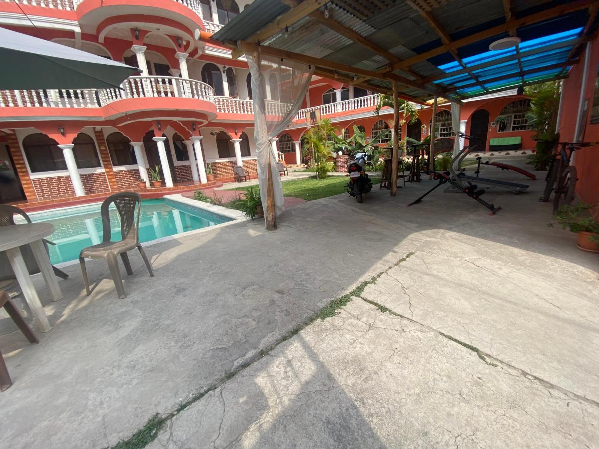 פנחאצ'ל Hotel Posada Gutierrez מראה חיצוני תמונה